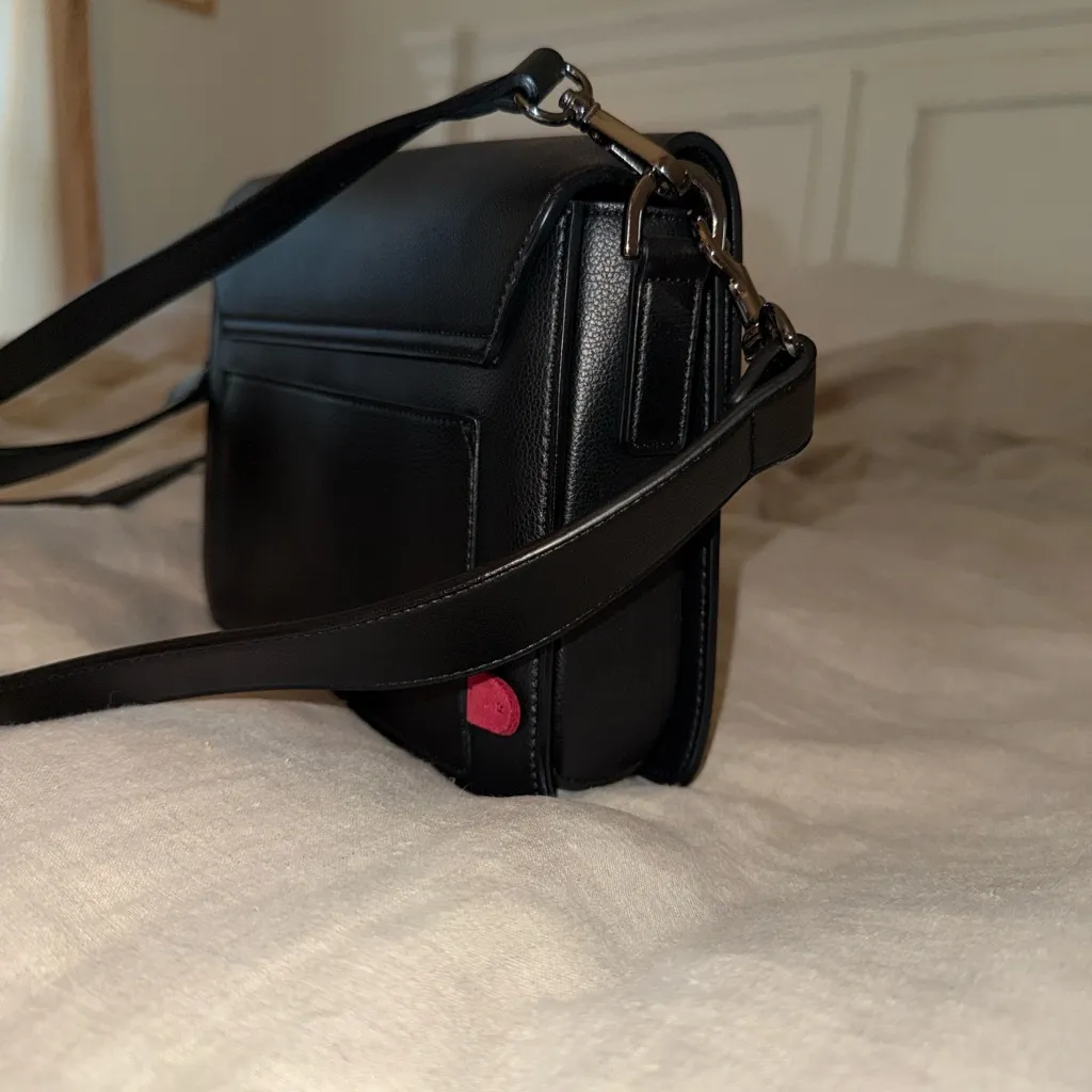 Angela Roi Cross Body/Shoulder Bag Black - Image 5