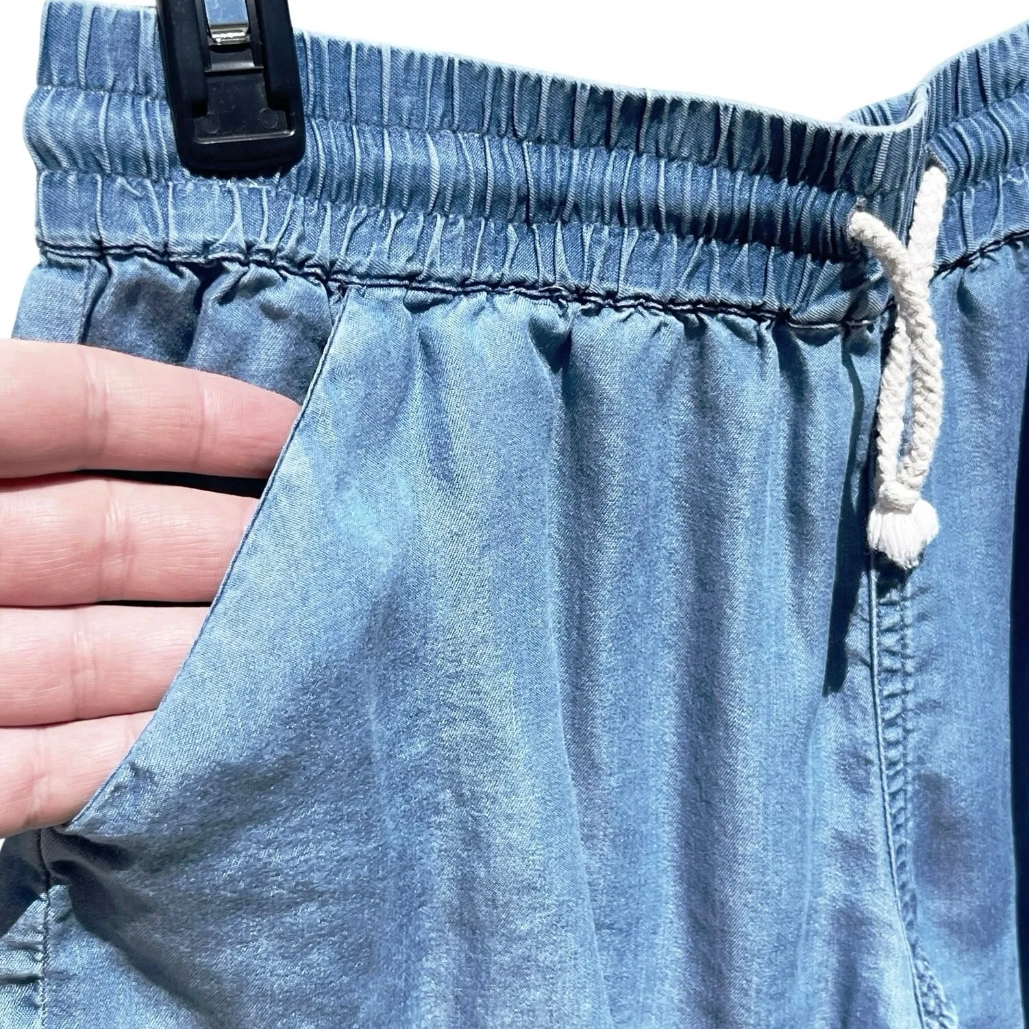 MARINE LAYER Women’s Blue Chambray Drawstring Pocket Short Shorts med - Image 2