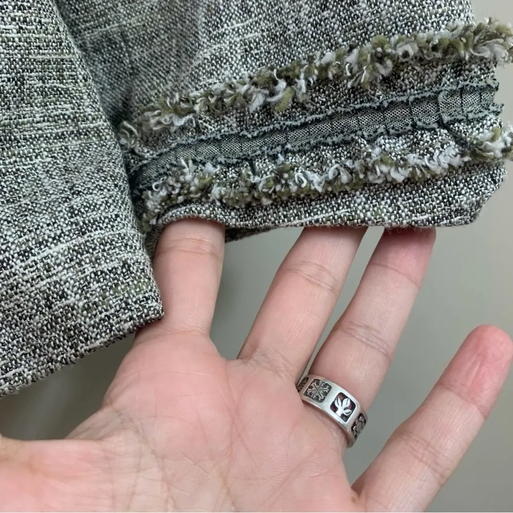 Ann Taylor Fine Italian Fabric Woven/Fringe Green/White Blazer - Image 4