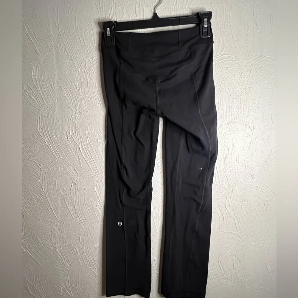 Lululemon low rise black flares unsized - Image 2