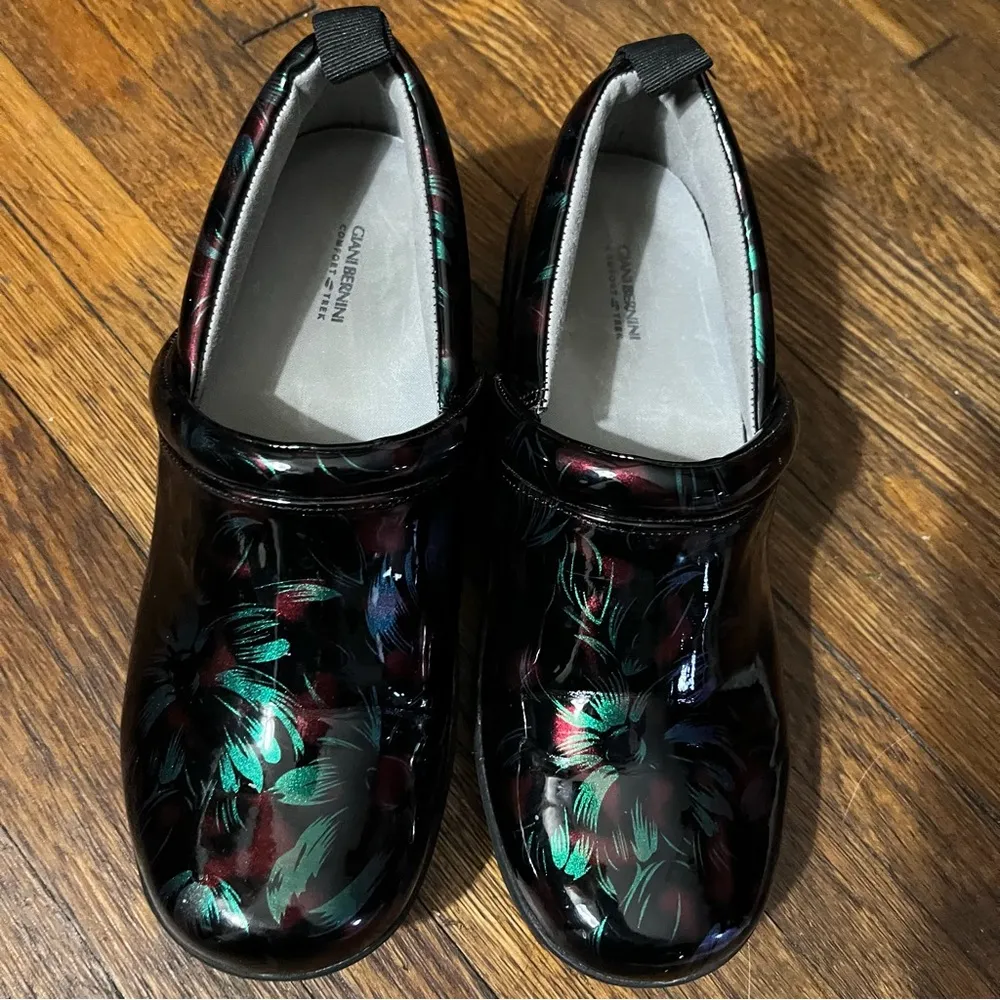 Comfort Trek Women Shoe Size 8 Comfort Clog Floral Multicolored - Image 2