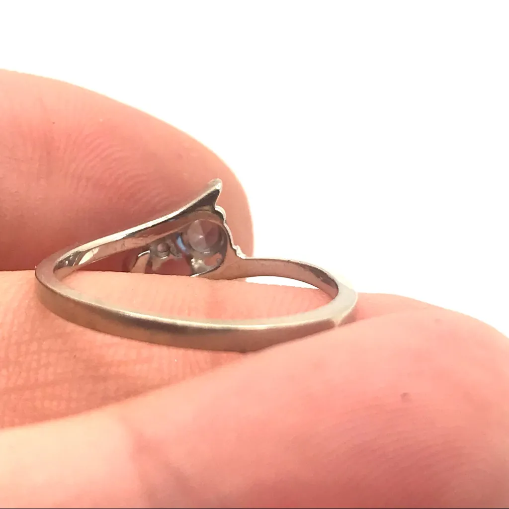 10K SOLID WHITE GOLD GENUINE BLUE TOPAZ & GENUINE DIAMOND RING (6.5) - Image 10