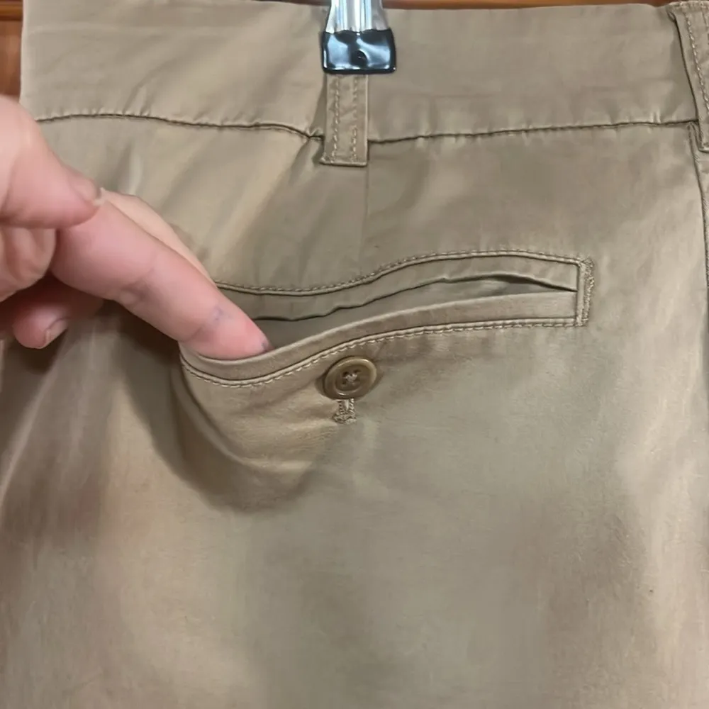 J. CREW Chino 7” Shorts - Image 4