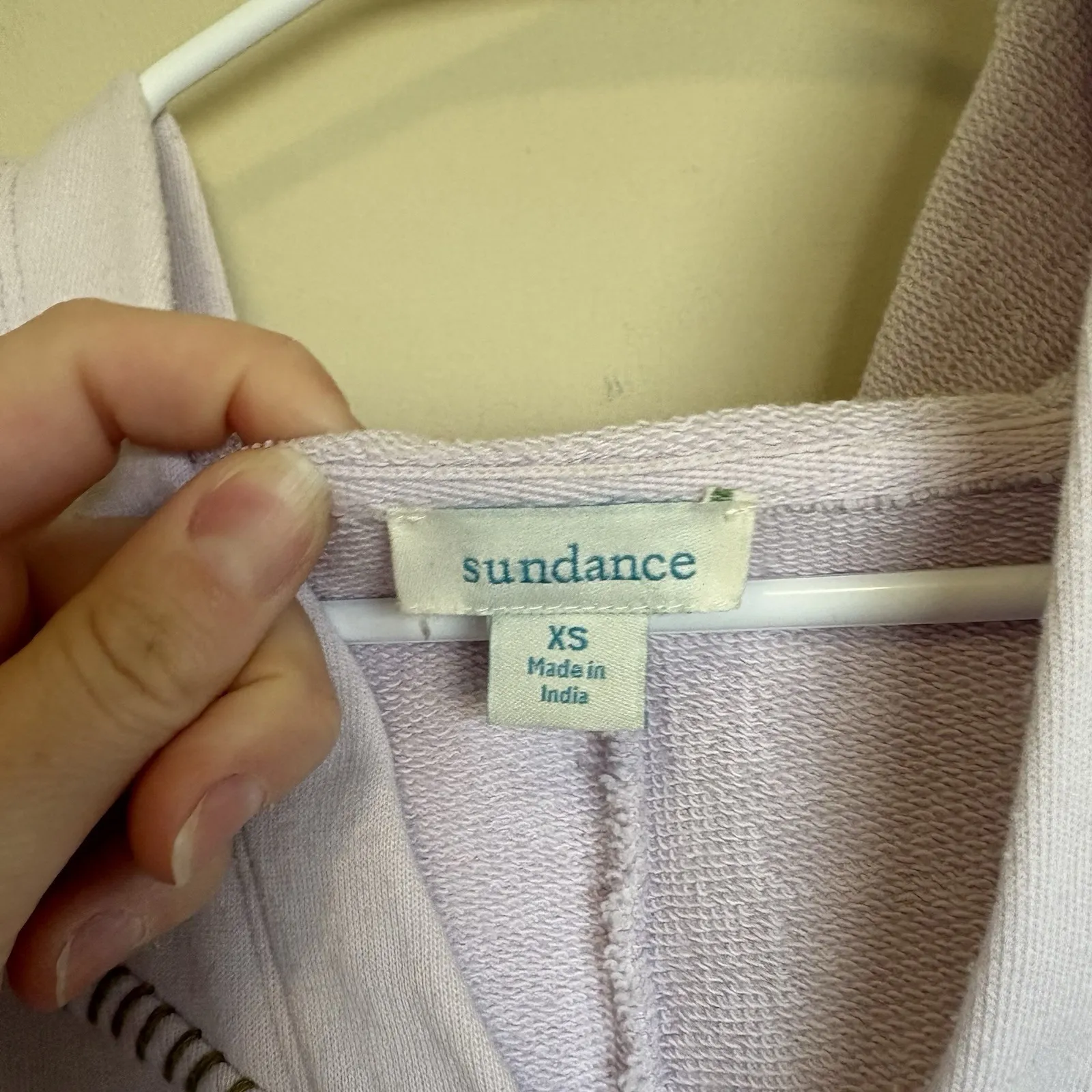 Sundance Women's Embroidered Pullover Pink Hoodie Floral Size Xs - Image 3
