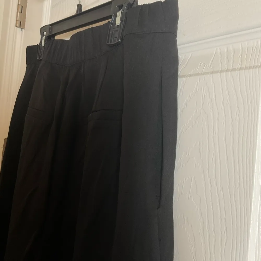 LULUMARI Dress Pants Wide Leg size medium - Image 6