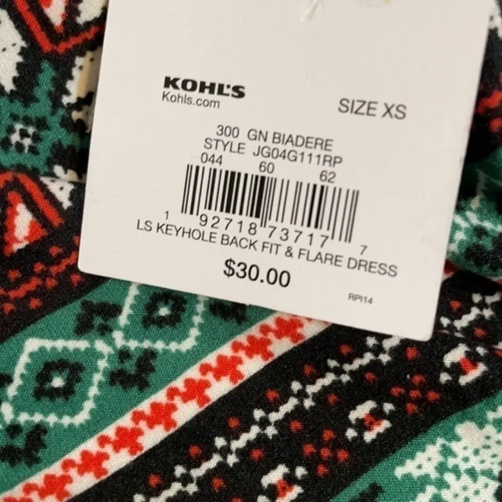 So juniors dress long sleeve Keyhole back fit and flair dress green red MIDI XS - Image 3