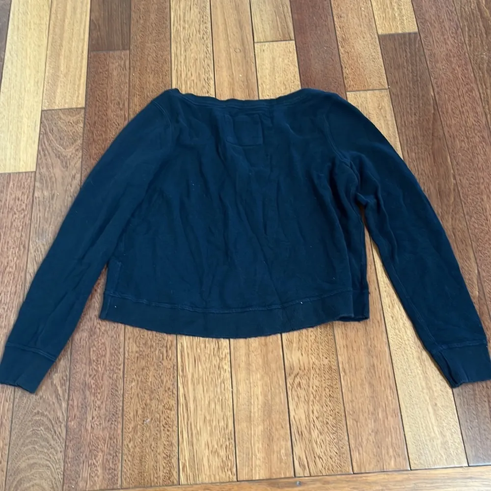 Abercrombie & Fitch | Sweatshirt Navy Blue Medium Distressed Hem - Image 5