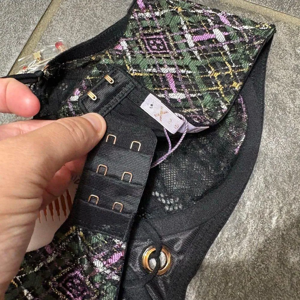 Savage X Fenty A Little Tart Unlined Bra Black Lace Plaid 32D Plunge Feminine Size undefined - Image 7