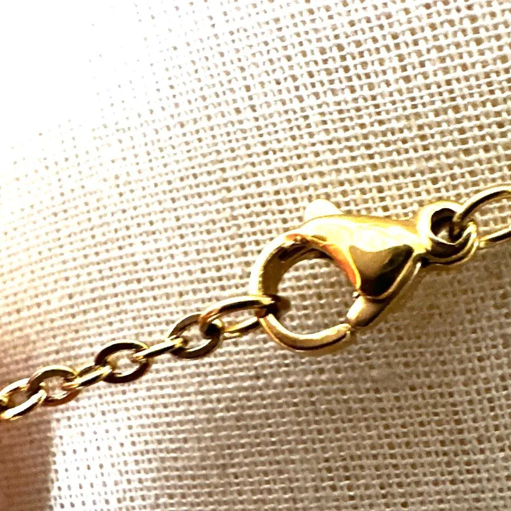 Vintage Avon perfume Heart Locket necklace Gold - Image 5