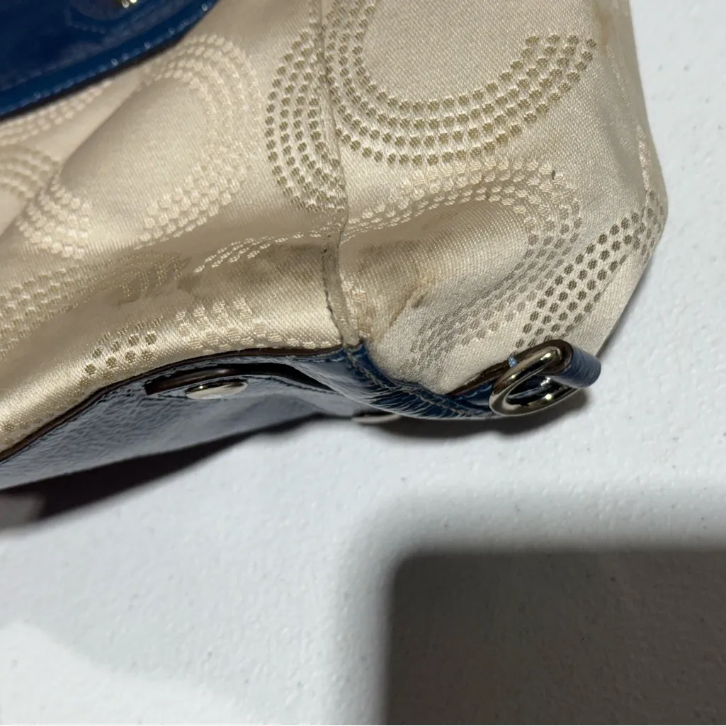 Coach Tan and Navy Shoulder Bag - Image 9