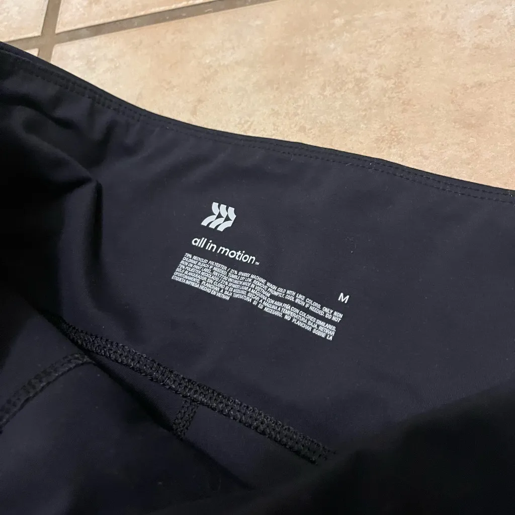 Womens athletic all in motion Black leggings - Image 2