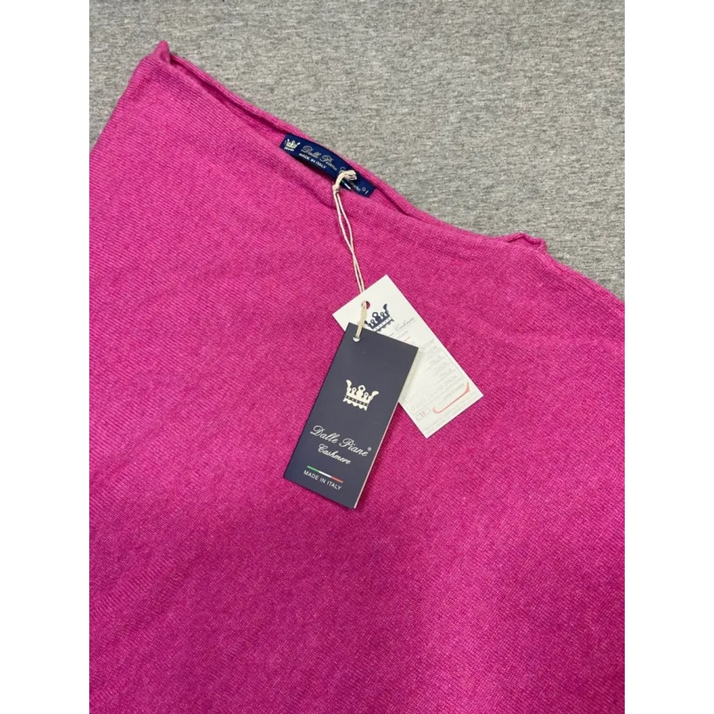 Women Dalle Piane Cashmere Poncho One Size Pink or Fuschia NWT - Image 3
