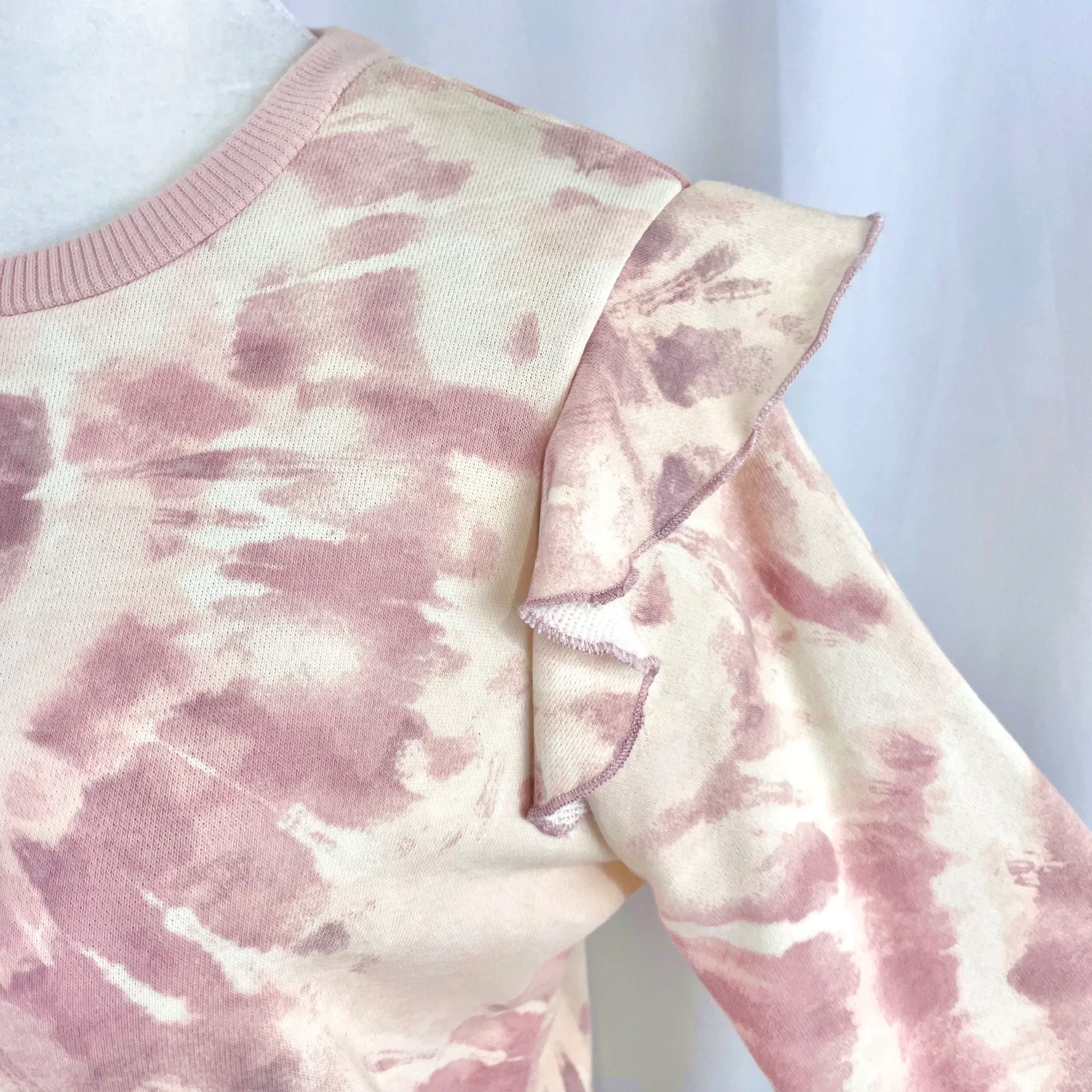 New Marled Tie Dye Ruffle Trim Sweatshirt Long Sleeve Crewneck Pullover Pink - Image 7