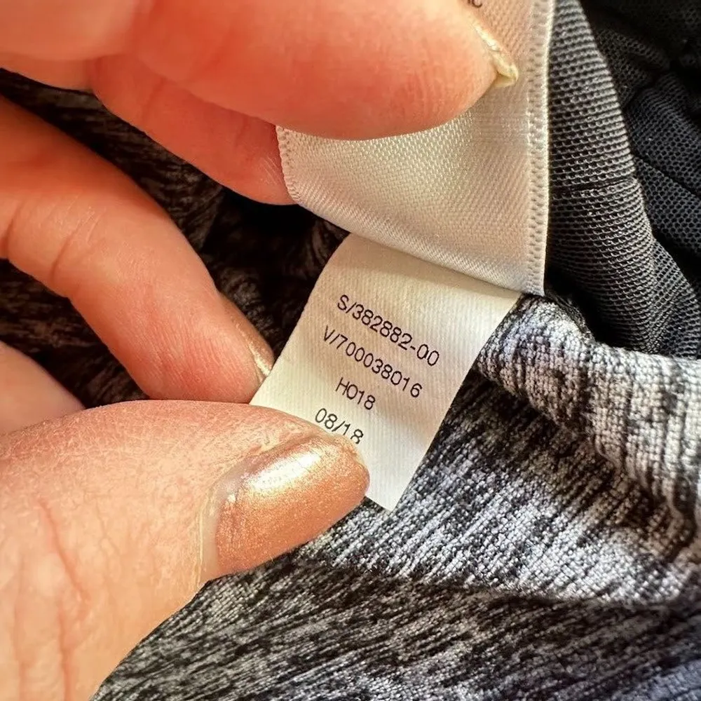 Athleta Uptempo Hoodie Sweatshirt Long Sleeve Thumbhole Grey Heather Size Small - Image 7