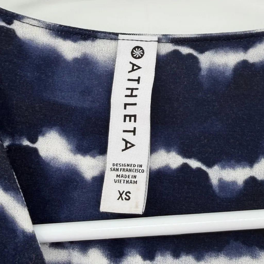 Athleta Santorini Thera Printed Dress in the navy blue xs - Image 3