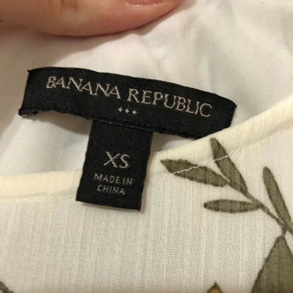 Banana Republic Cream Floral Bell Sleeve Blouse Women XS Tiered Romantic Cottage - Image 2