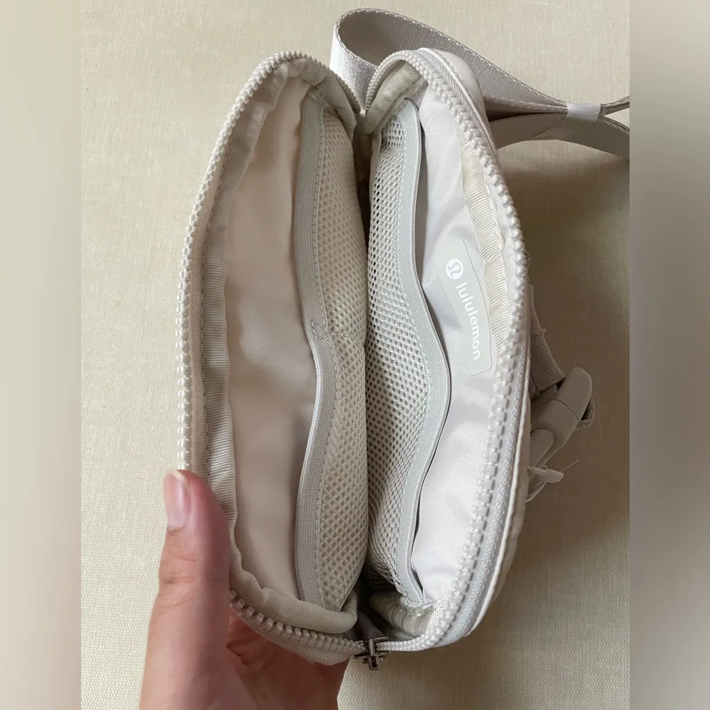 Lululemon Everywhere Belt Bag 1L - White Opal - Image 13