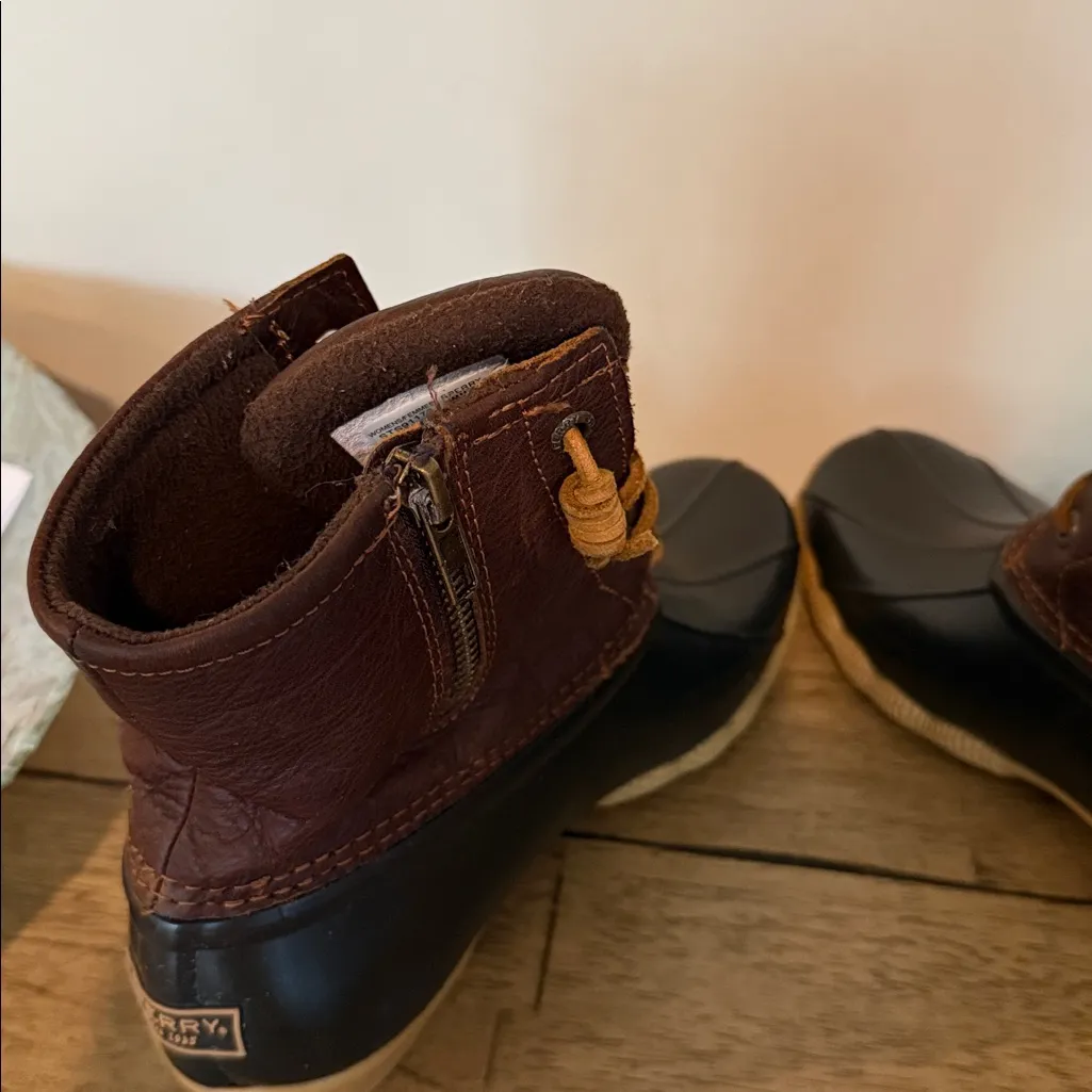 Sperry Saltwater Size 6 Womens Dark Brown and Tan Waterproof Duck Boots STS91176 - Image 8