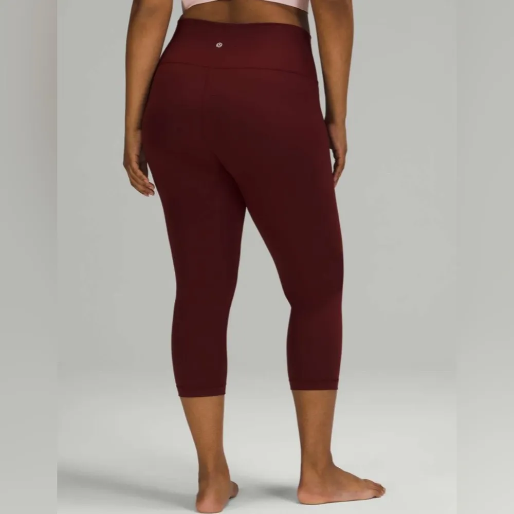 Lululemon Women’s Wunder Under High-Rise Crop 21” Red Merlot Leggings Size 6 - Image 2