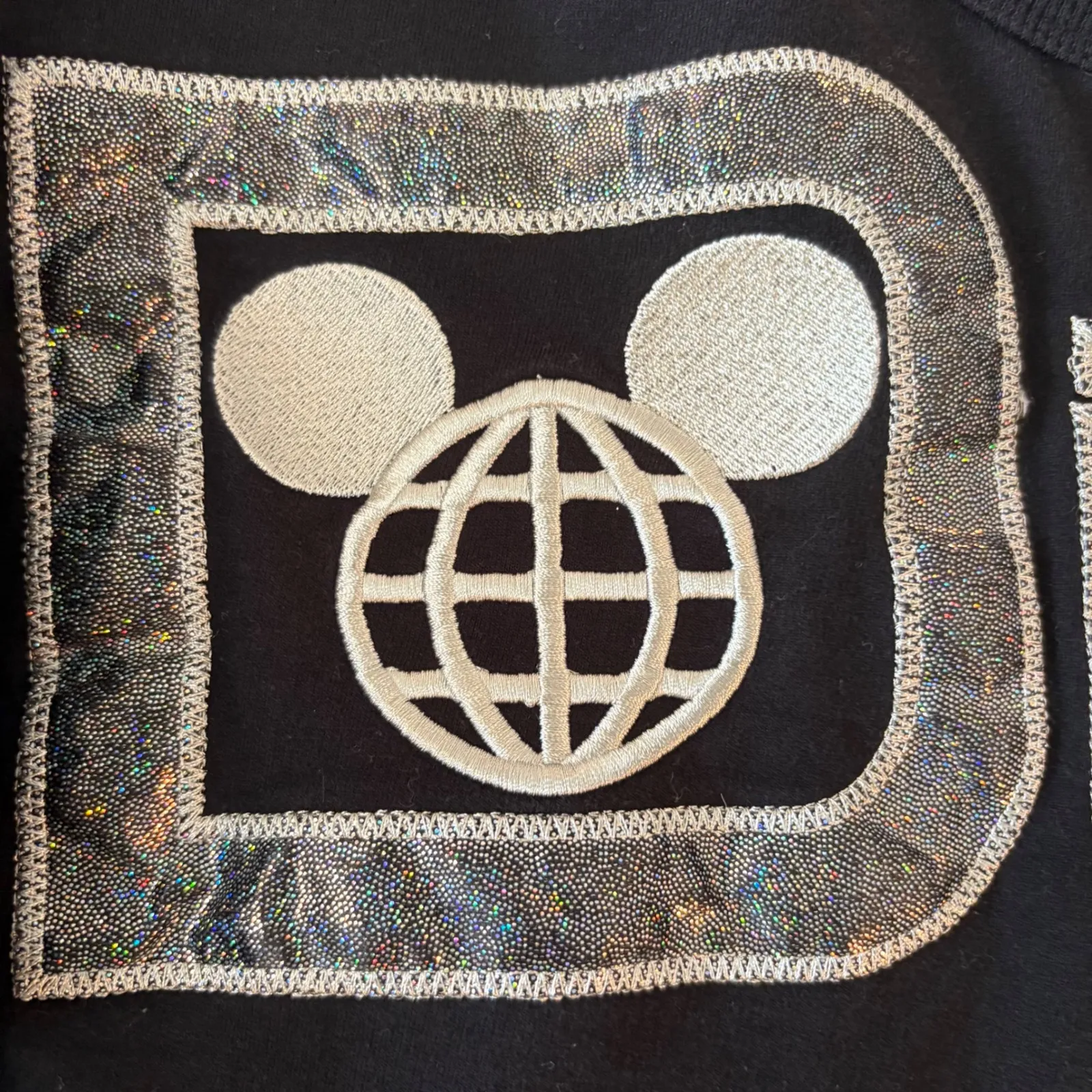 Disney Sparkle cropped crewneck sweatshirt. women's‎ Small. EUC - Image 7