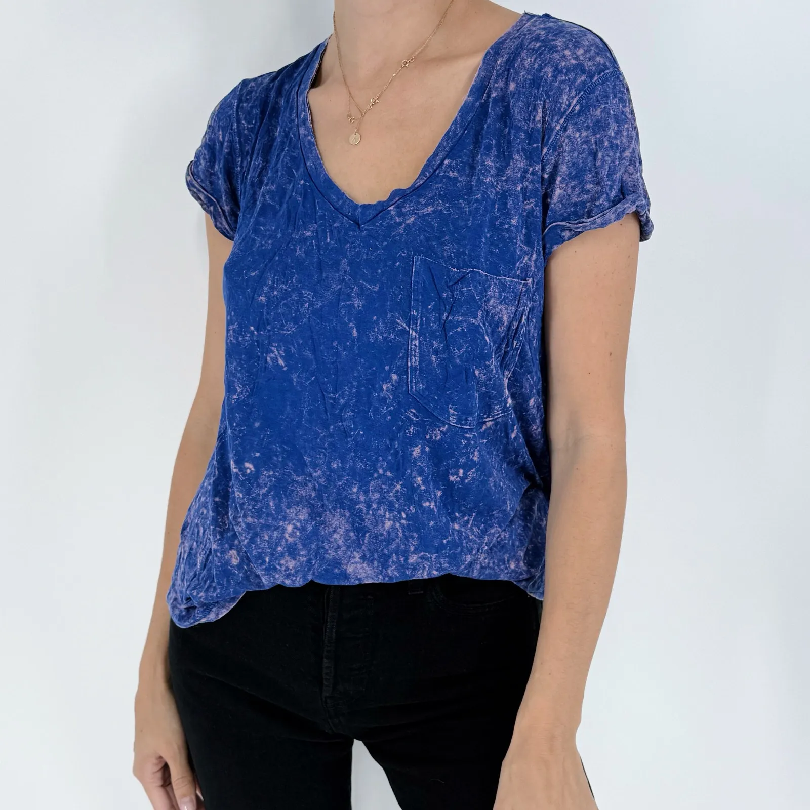 American Eagle Soft & Sexy Acid Wash V-neckline Short Sleeve T-Shirt Size Small - Image 2