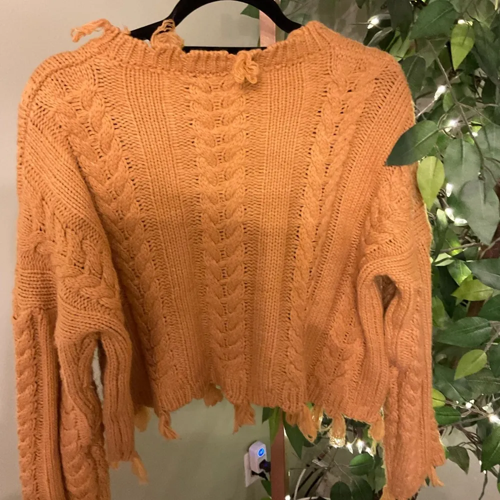 Cropped Distressed Sweater Size Small in Mustard - Image 7
