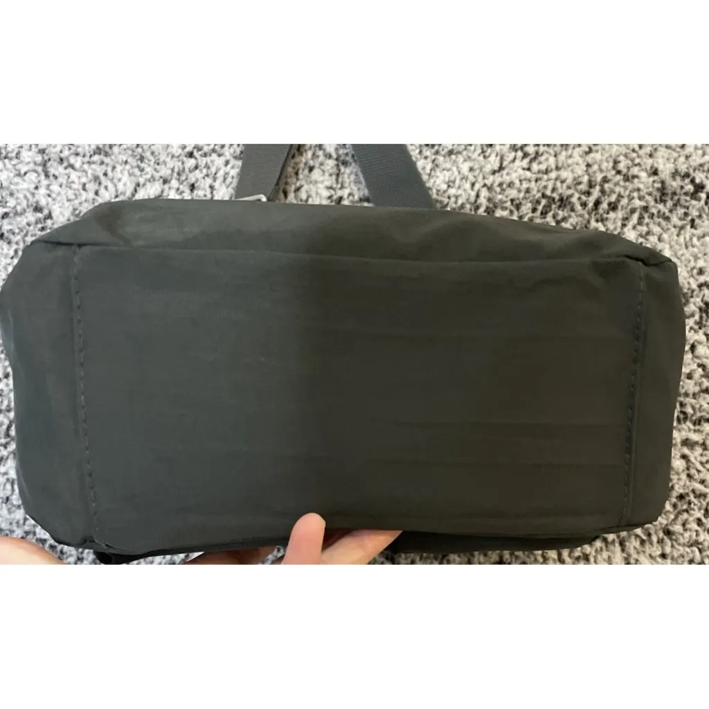 Baggallini Everyplace Bag Purse Charcoal Grey Zip Closer Crossbody Lightweight - Image 6