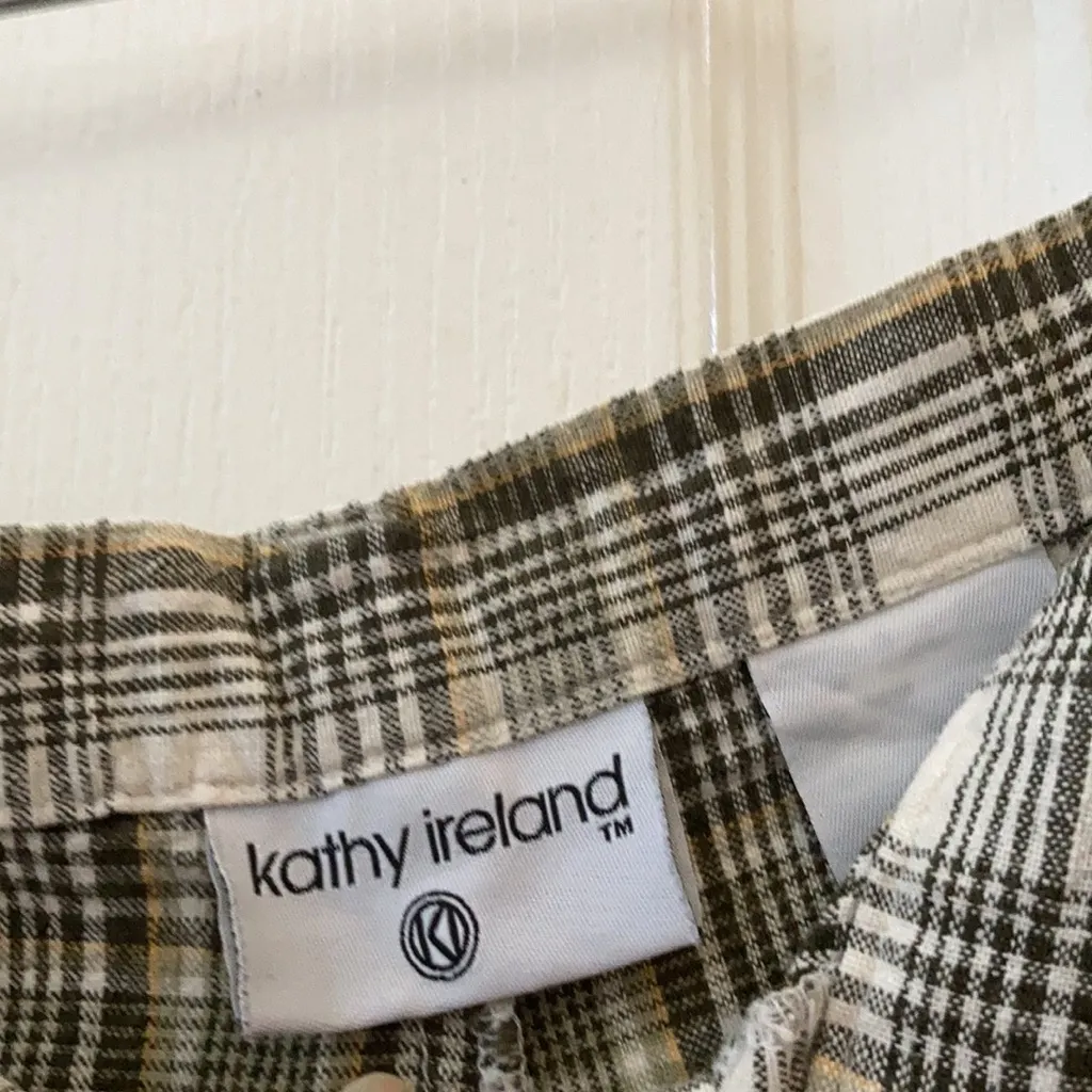 Kathy Ireland FINAL MARKDOWN  shorts 18 - Image 4