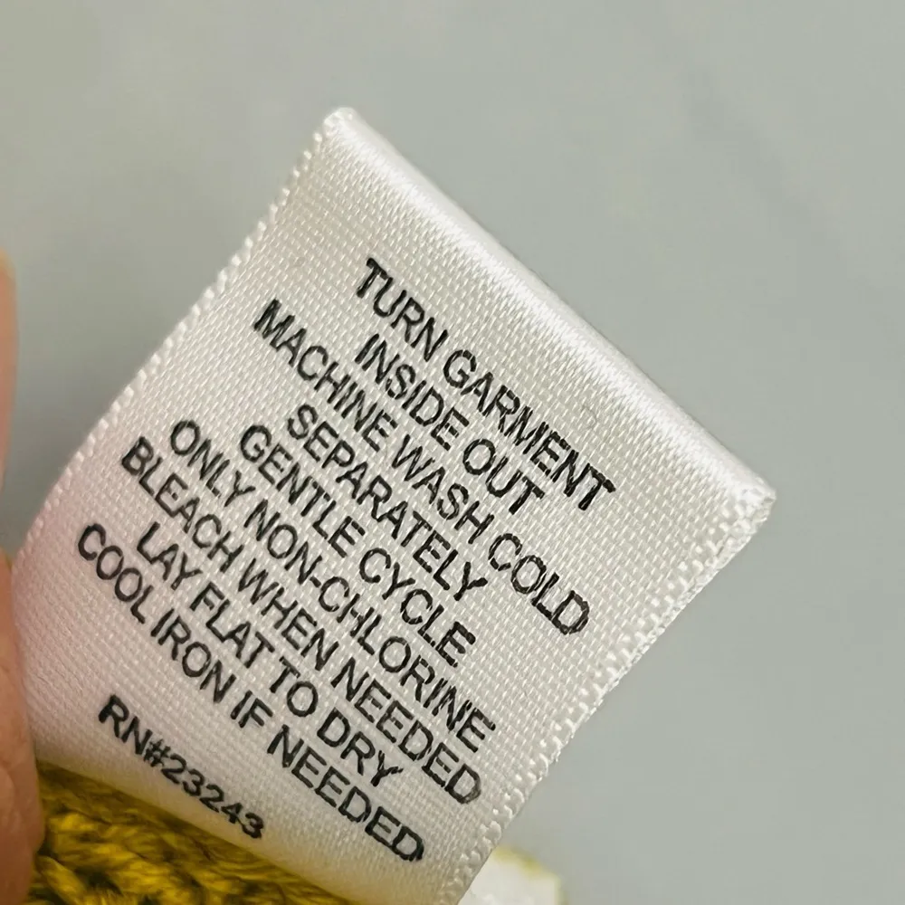 HAPPY NATURE BRAND MUSTARD PUFF SLEEVE SWEATER DRESS SIZE SMALL - Image 9