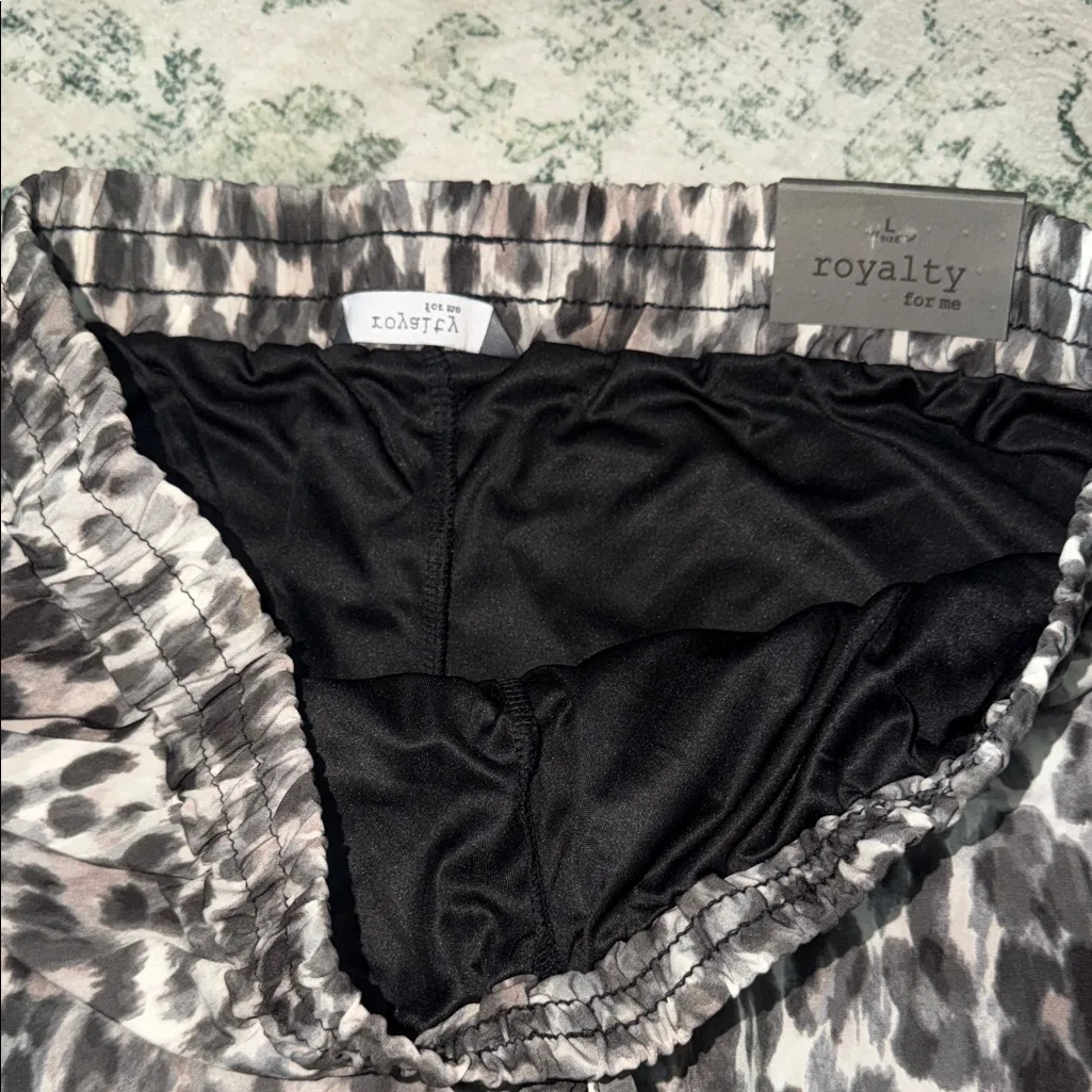 Royalty For Me Gray Leopard  Skirt - Image 6