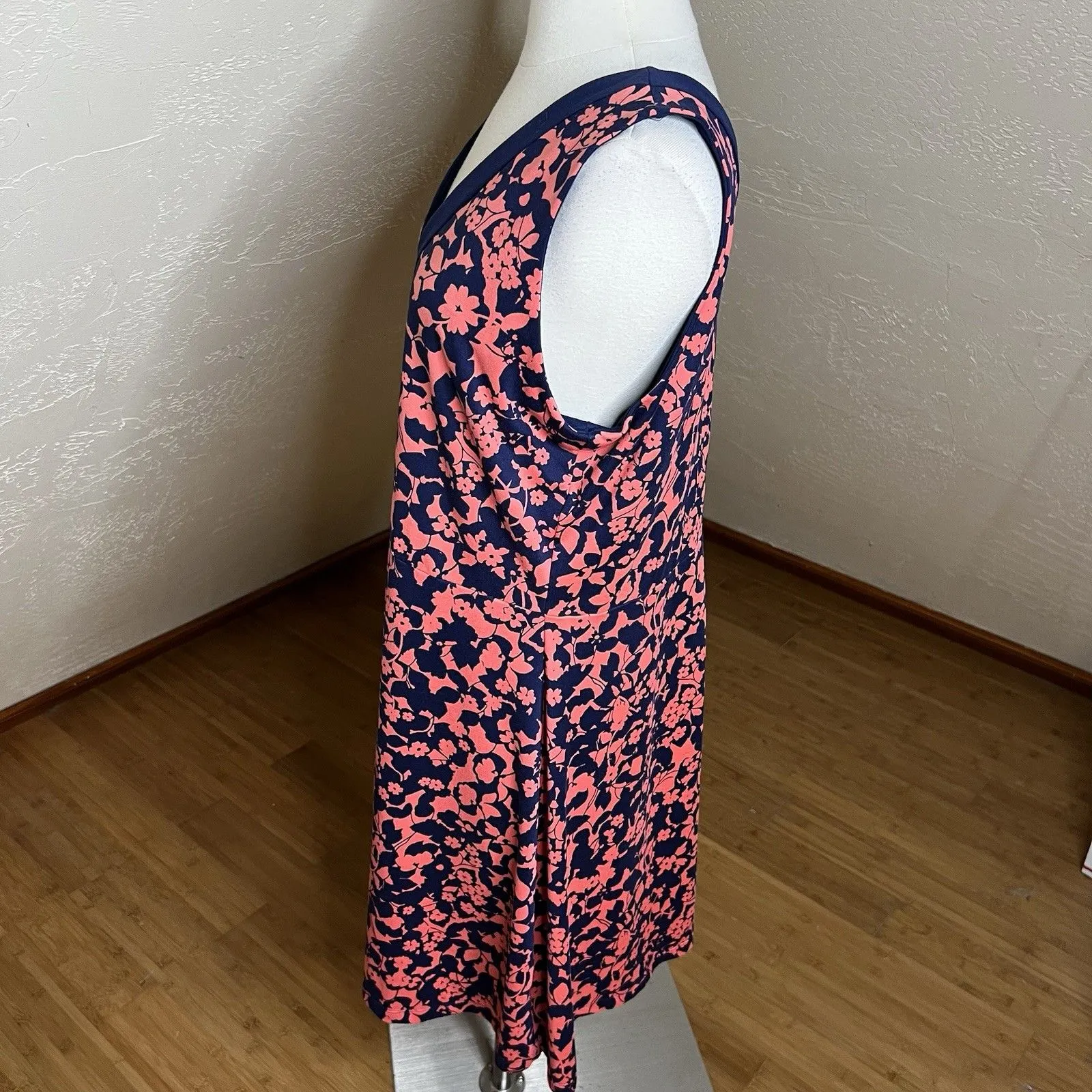 Title Nine Athletic Dress Womens XL Hillary Fleur Coral Reef V Neck Sleeveless - Image 8