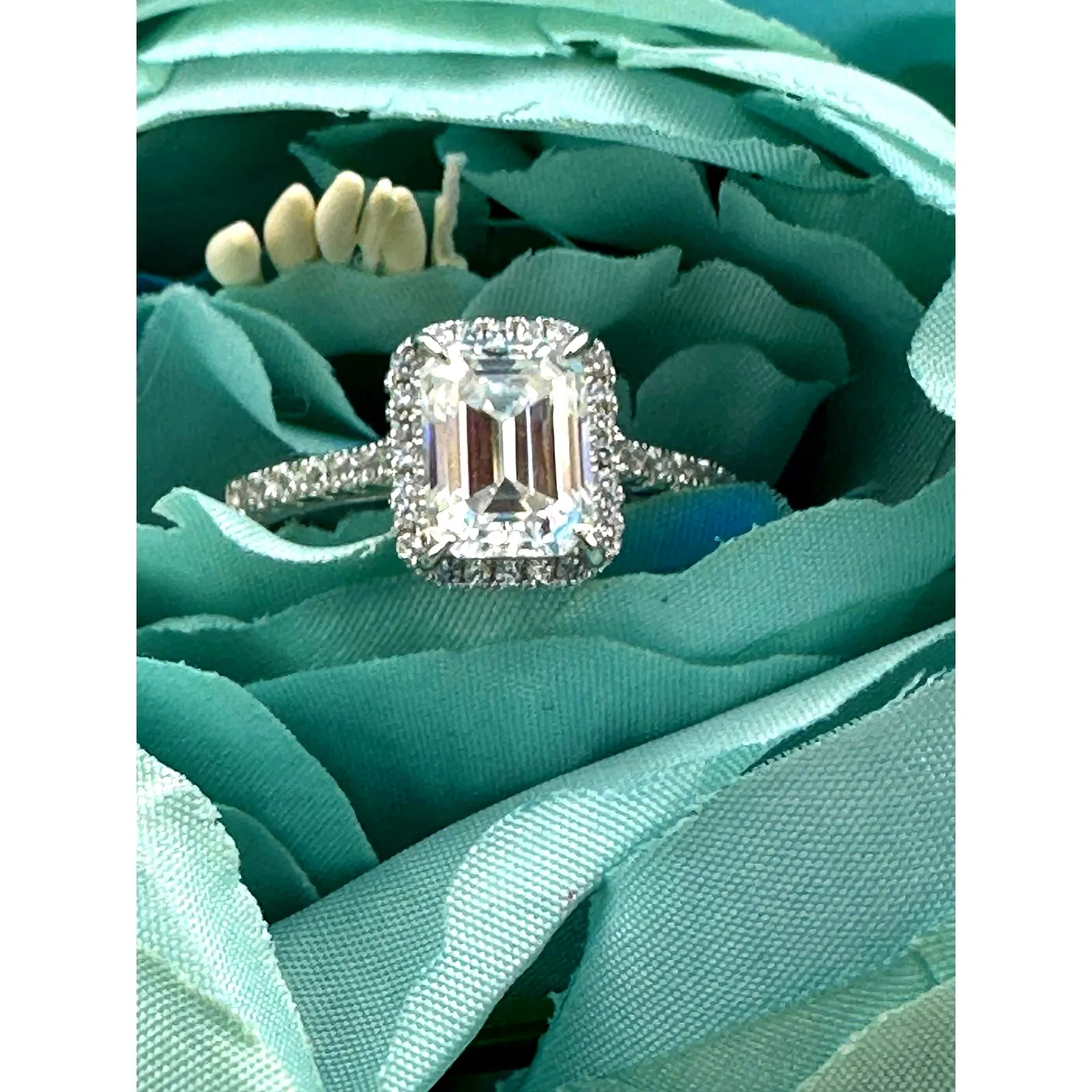 2 carat Moissanite Triangular Cut Ring with Moissanite Accents Size 7 Silver - Image 13