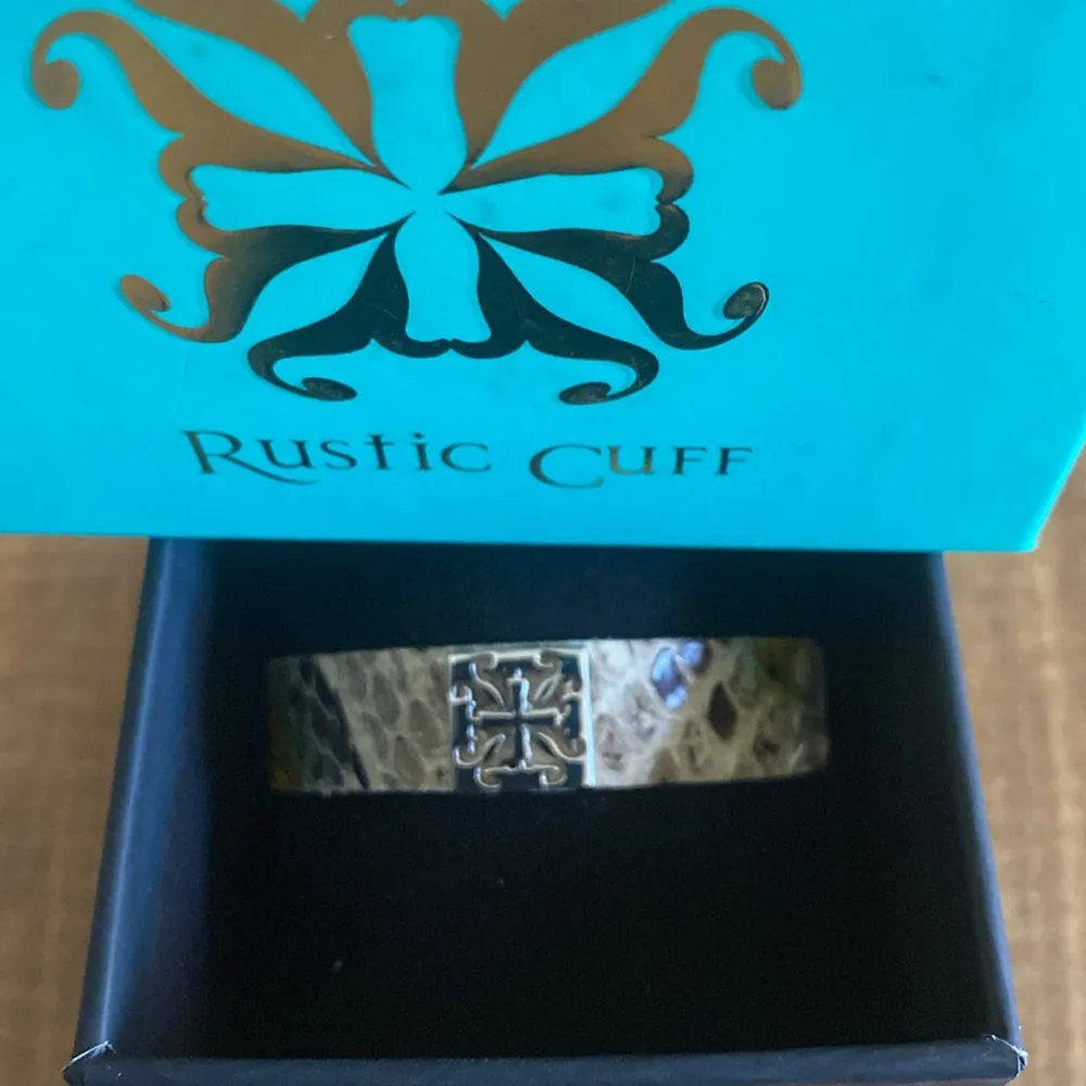 Rustic Cuff bracelet - Image 4