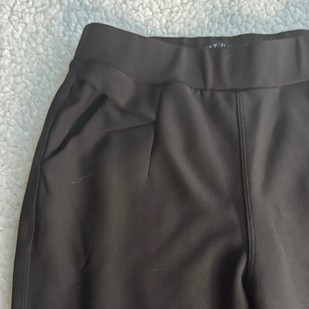 Kay Unger Women's Black Skinny Dress Pants - Image 4