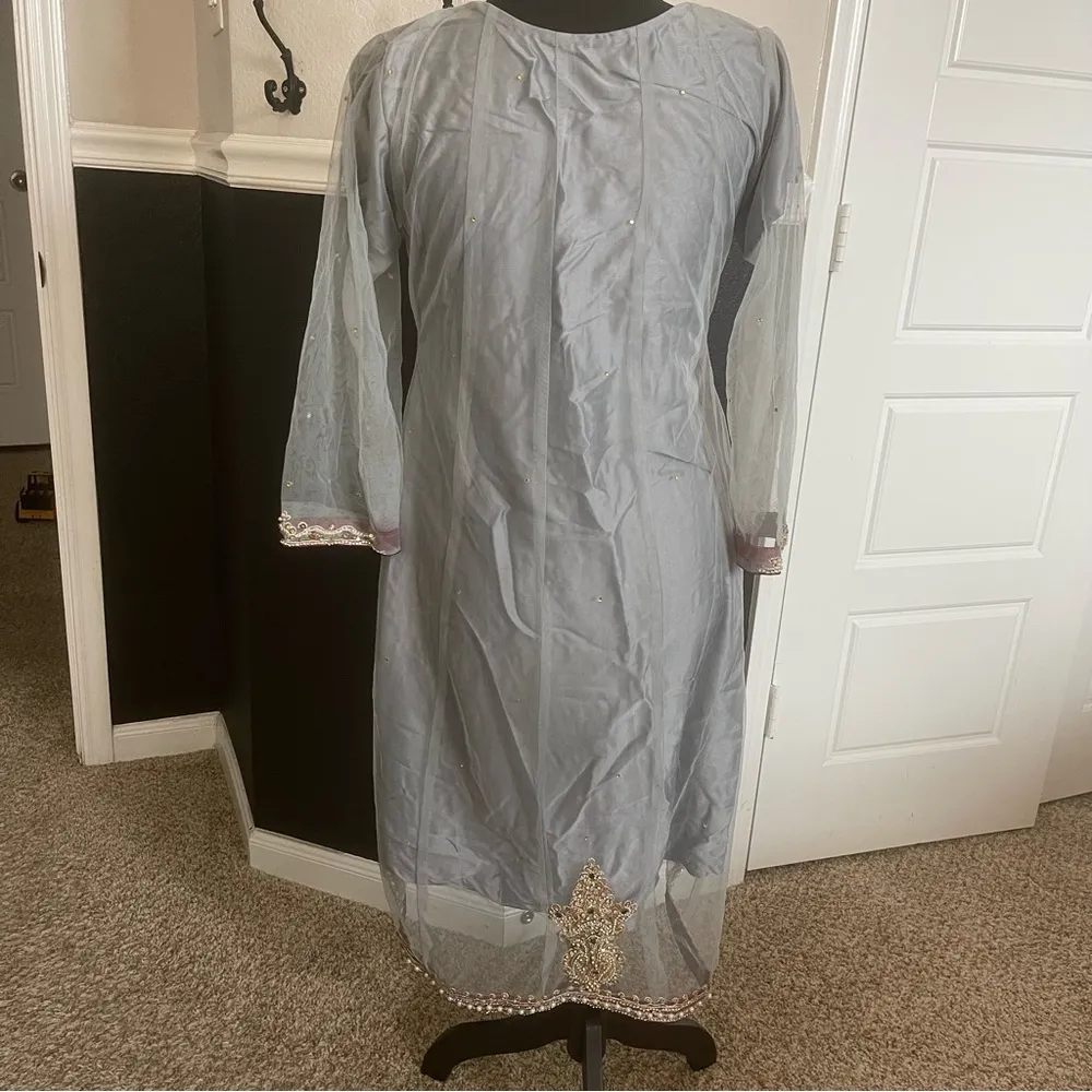 Handmade Beaded Embroidered Dress Pakistani Indian Bollywood Wear Party wear 3pc Gray - Image 4