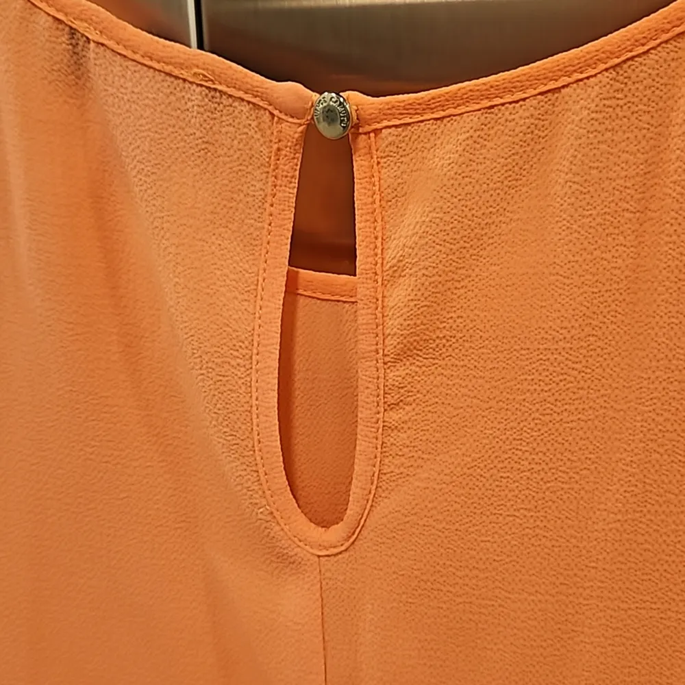 💕VINCE CAMUTO💕 Cold Shoulder Short Sleeve Blouse ~ Salmon Pink Medium M NWOT - Image 6