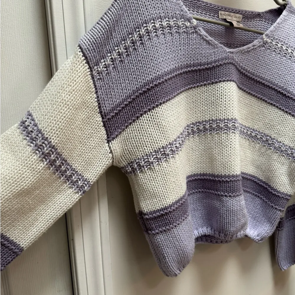 Perfect condition spring sweater - Image 2