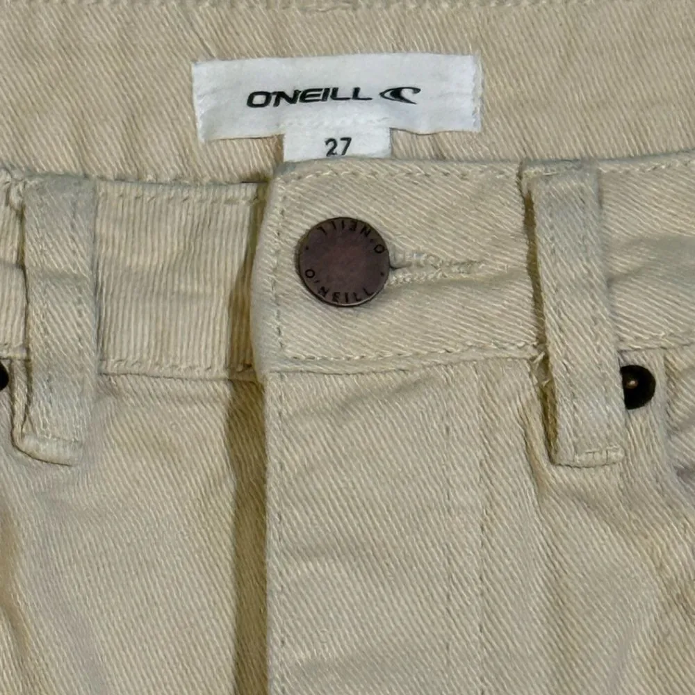 O'Neill Cream Jean Shorts - Image 3