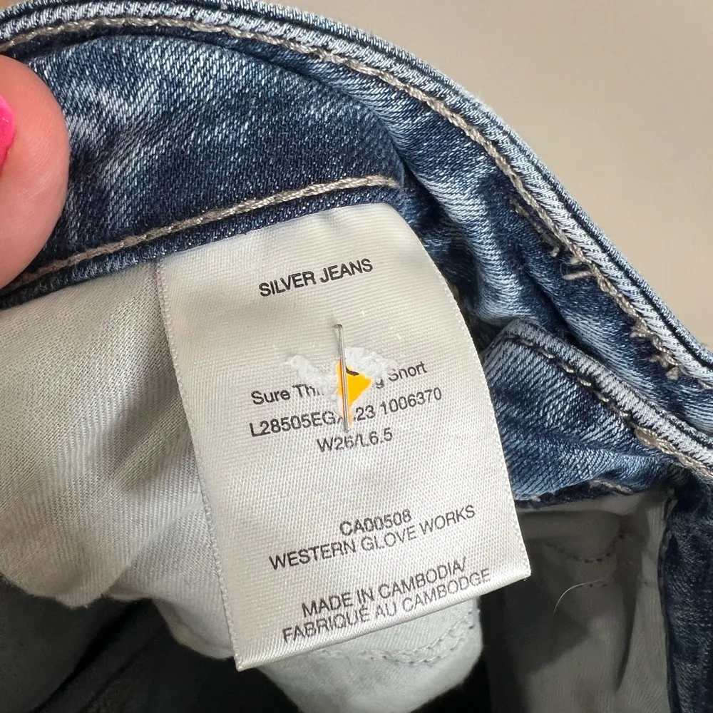 Silver jeans co sure thing long short size 26 - Image 8