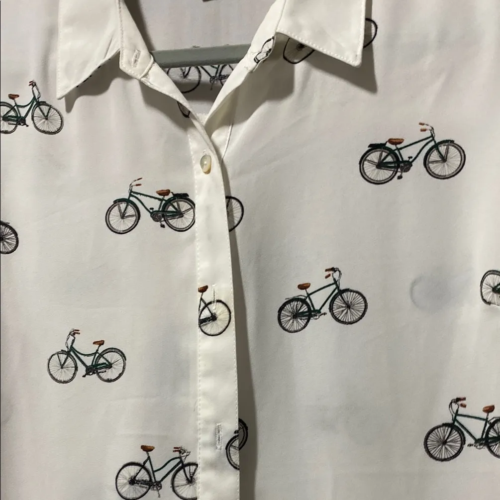 Forever 21 White Bicycle Print Button-Up Shirt - Image 3