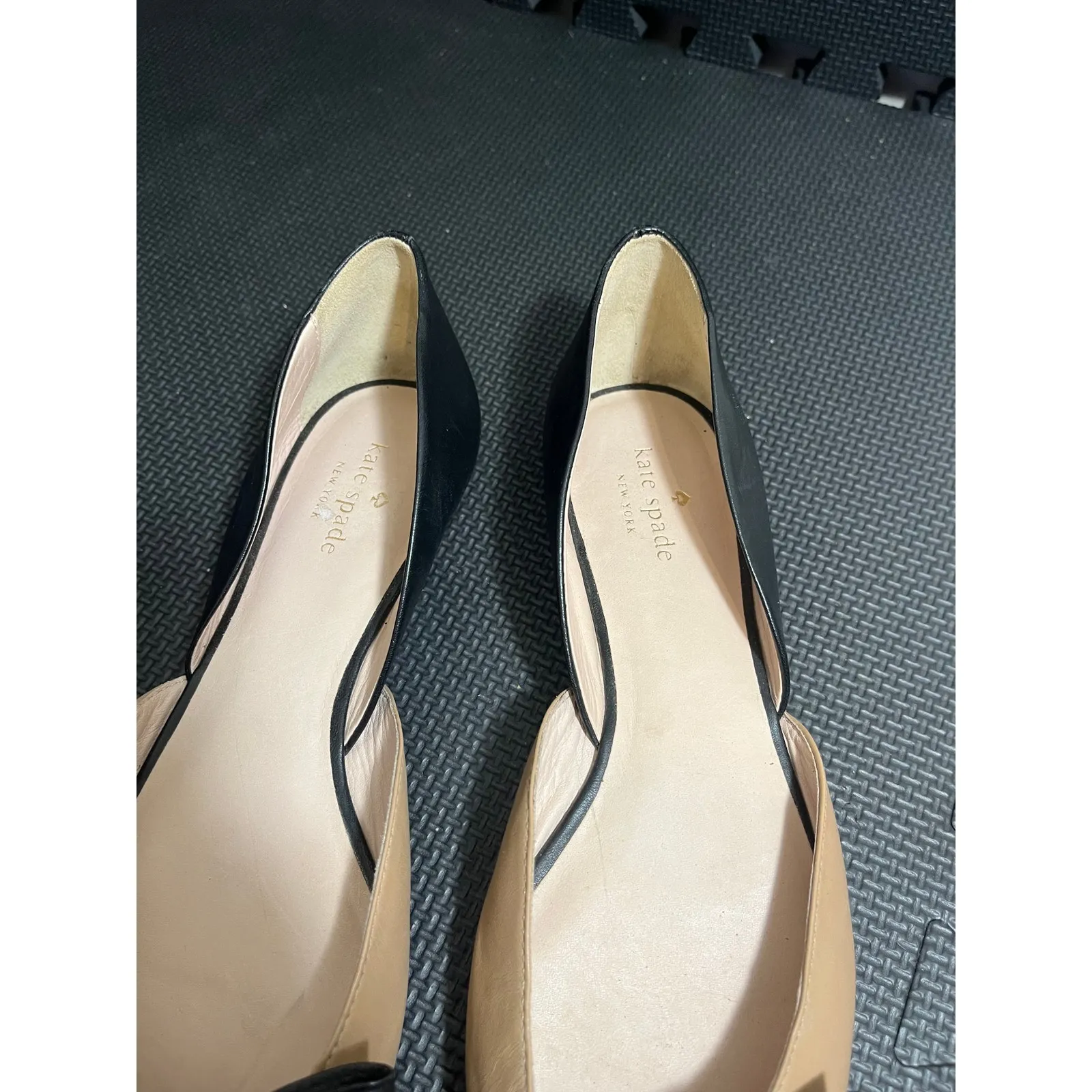 Kate Spade New York Nude Black Bow Pointed Toe Flats‎ Womens Size 9.5 Leather - Image 3
