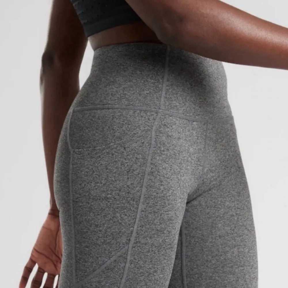 Athleta Salutation 7/8 tights size M - Image 5