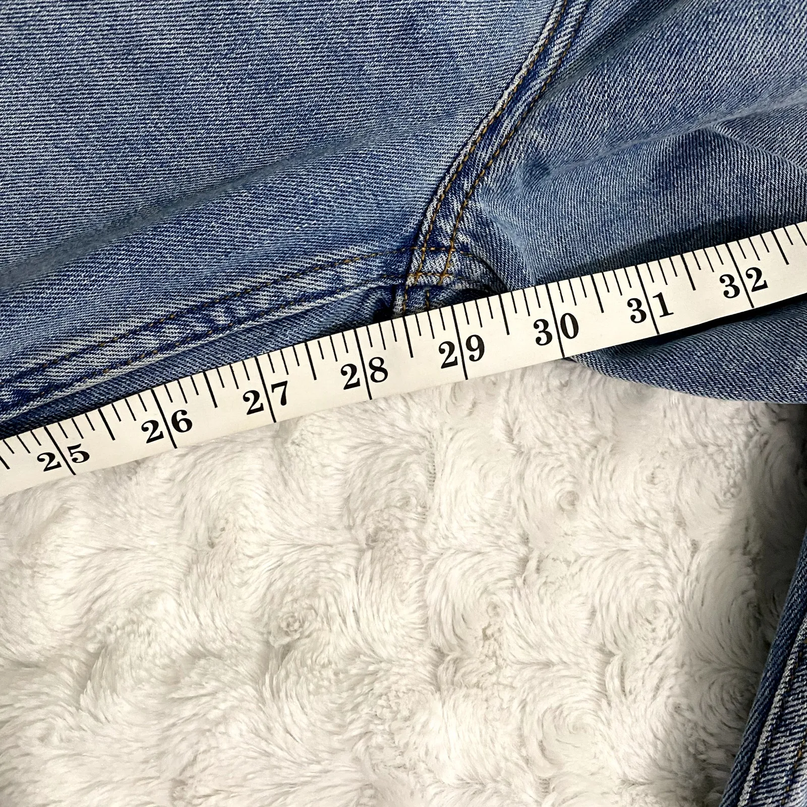 NWT Abercrombie & Fitch Curve Love The 90s Slim Straight Jeans 27/4 Short - Image 9