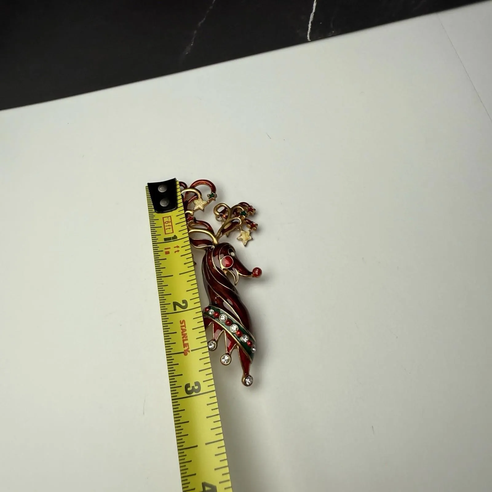 Bob Mackie Festive Reindeer Enamel Rhinestone Brooch Pin Gold Tone Signed - Image 2