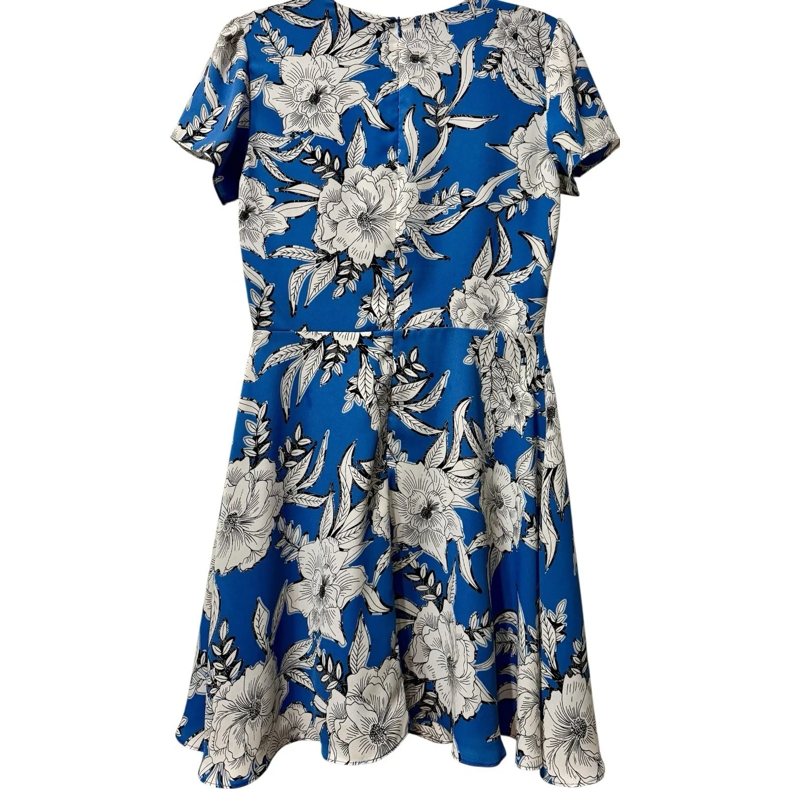 Revolve Lovers + Friends Blue Floral Cassidy Riviera Flowy Mini Dress  Medium‎ - Image 4