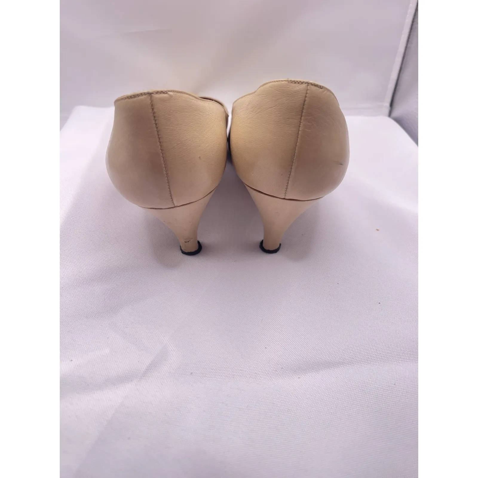 Yves Saint Laurent Paris YSL Beige Pointed Pumps Sz‎ 8.5 Nude Leather bin 1 - Image 4