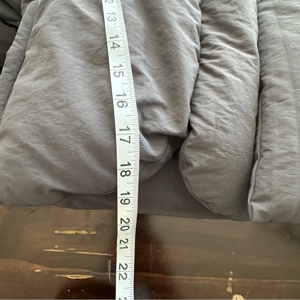 MY MUM MADE IT Bubble Open Puffer cropped gray Jacket Size S - Image 9