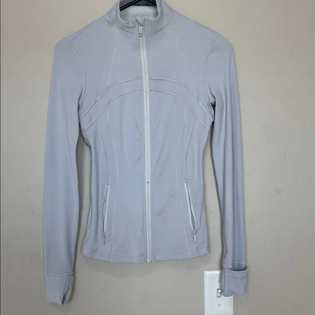 Lululemon Define Women’s Light Gray Jacket Sweater size 2 - Image 2