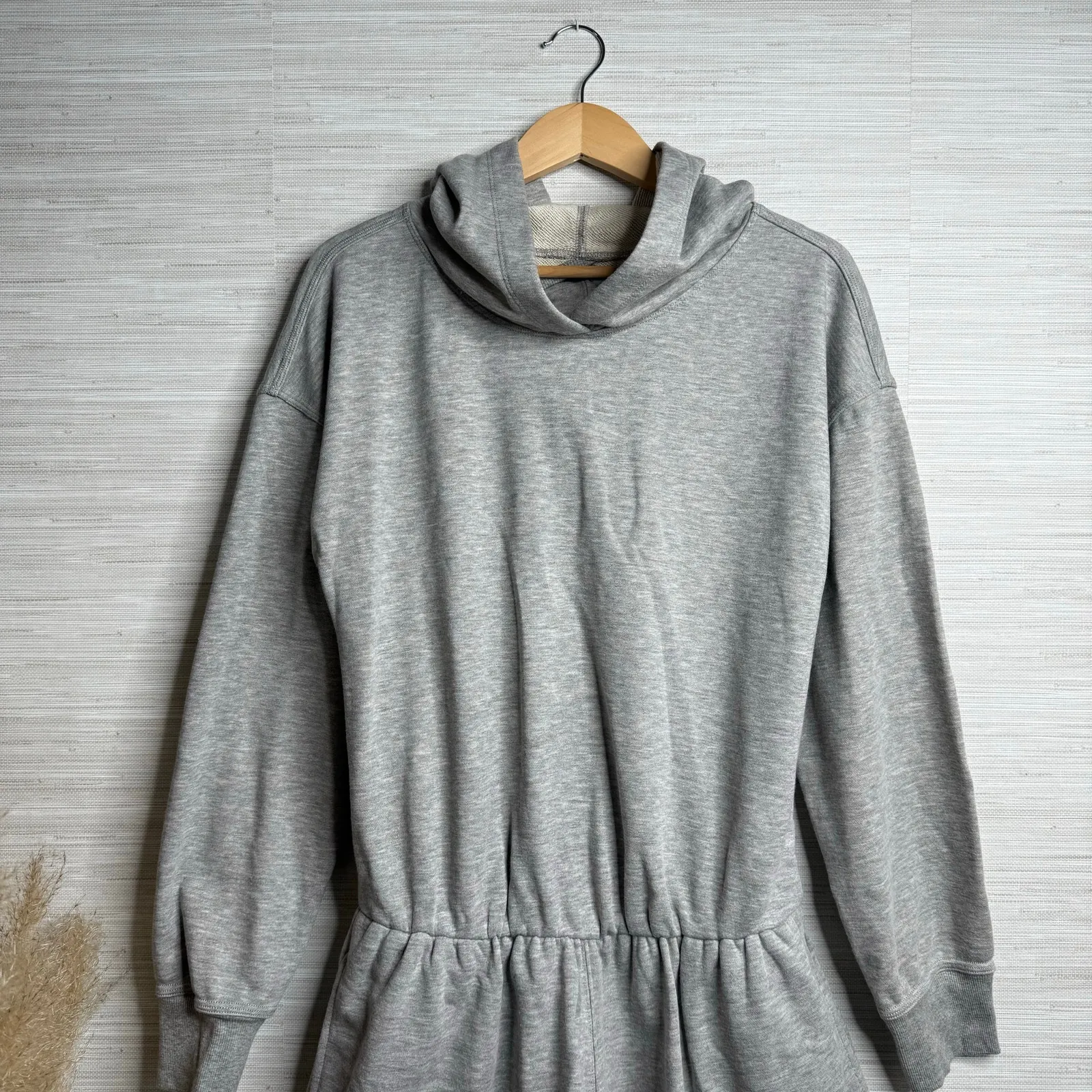 Free People romper hooded activewear cutout back onesie jumpsuit workout XS - Image 2