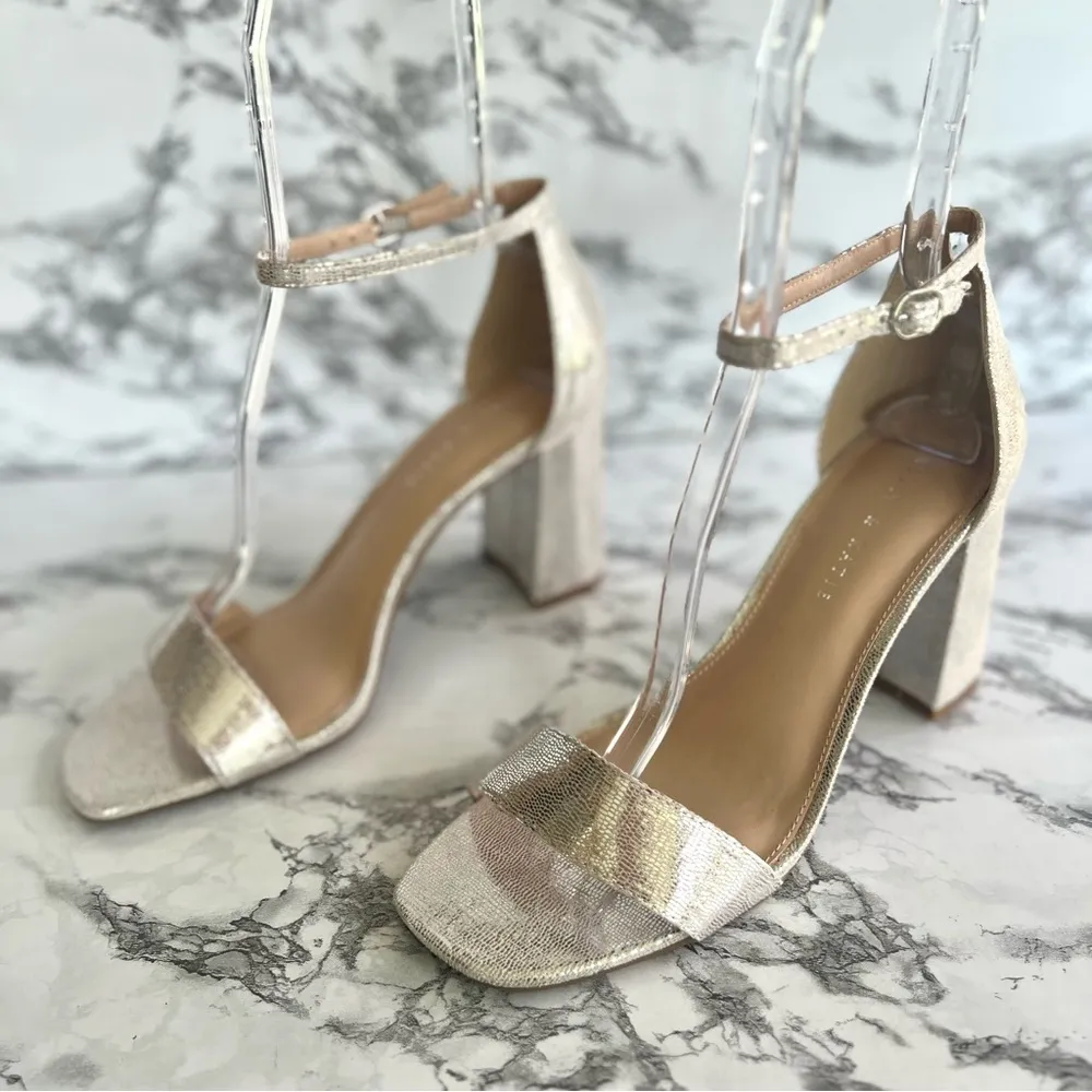 Kelly & Katie Caital Silver Metallic Ankle Strap Block Heel Sandals NEW 10 - Image 2